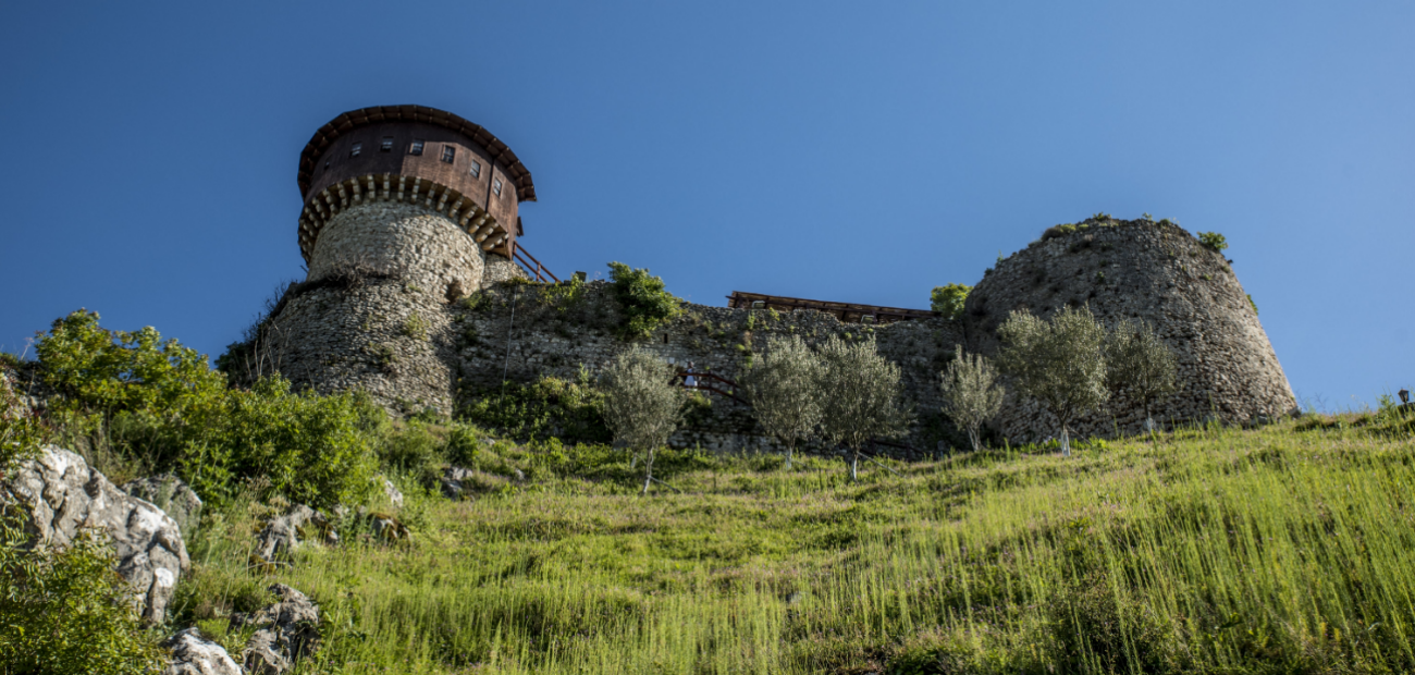 Petrela Castle