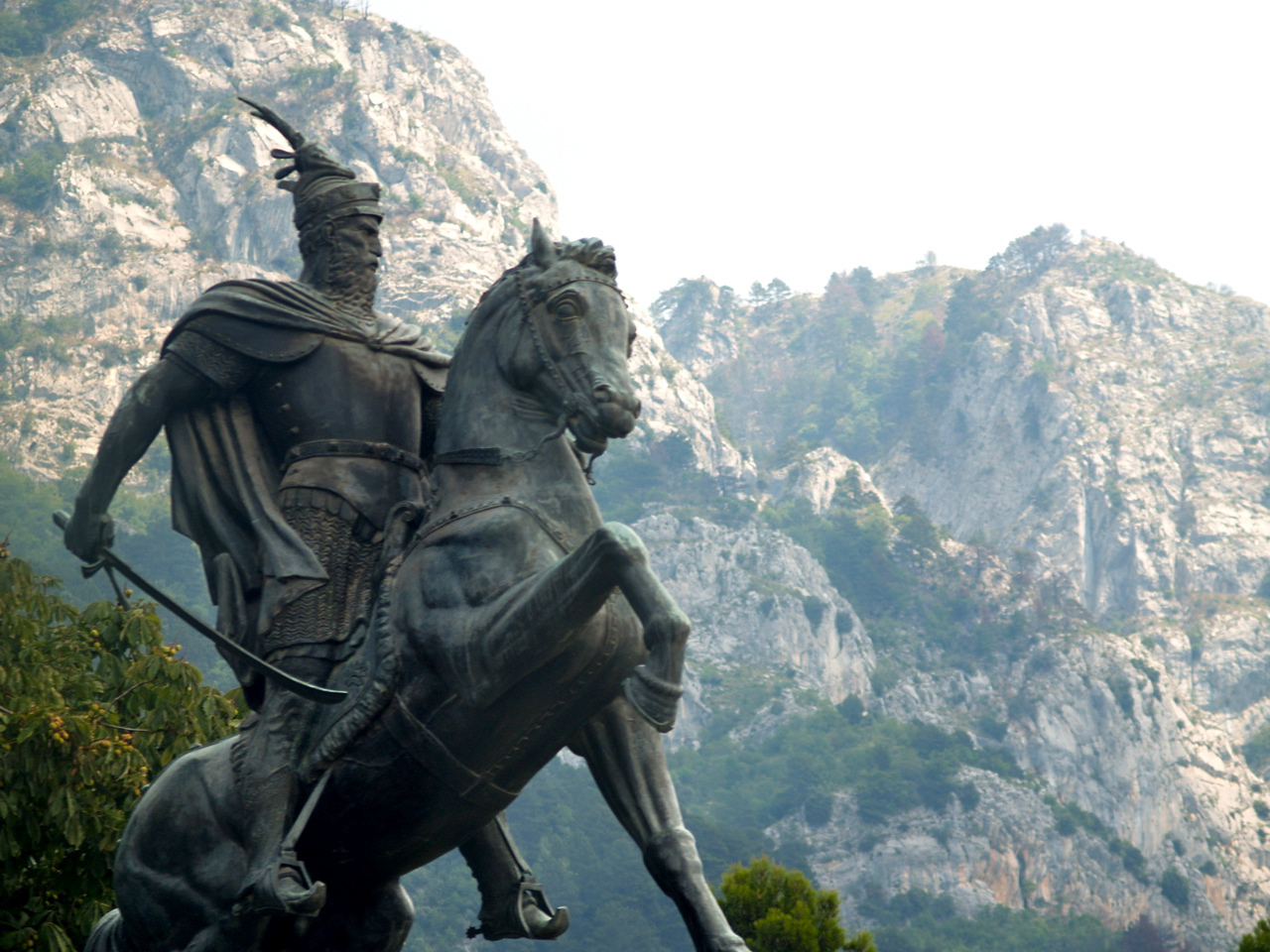 Skanderbeg Monument