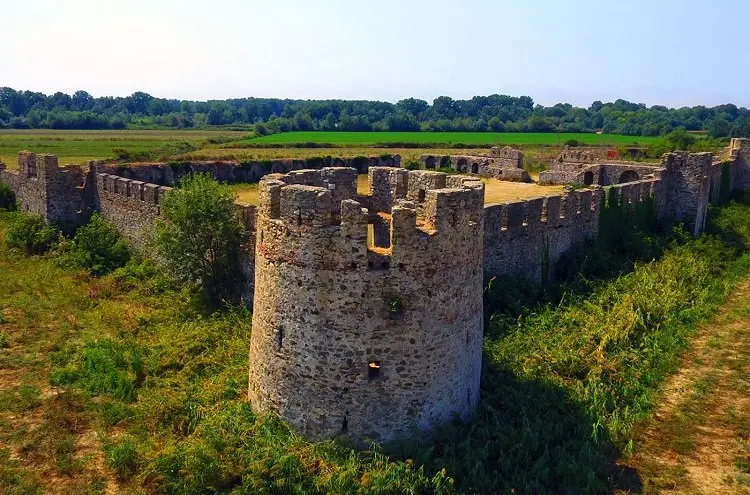 Bashtova Castle